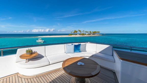 Image of REVERIE yacht #17