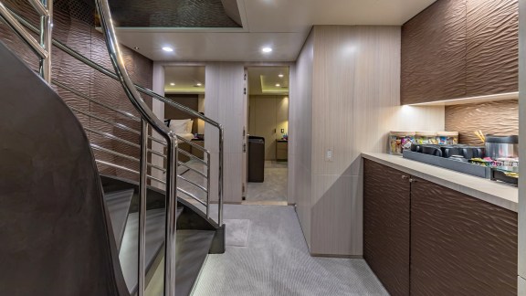 Image of REVERIE yacht #48