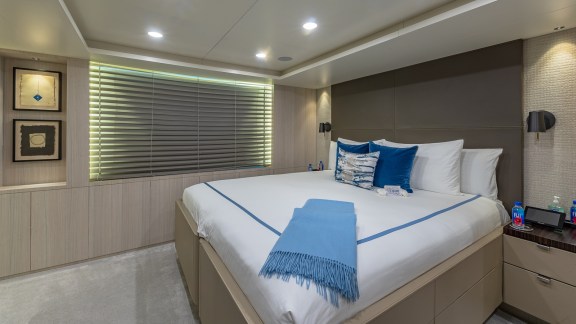 Image of REVERIE yacht #50