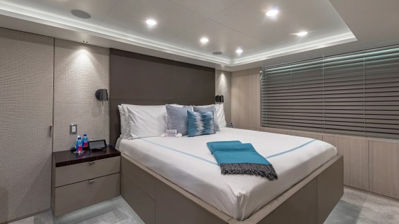 Image of REVERIE yacht #52