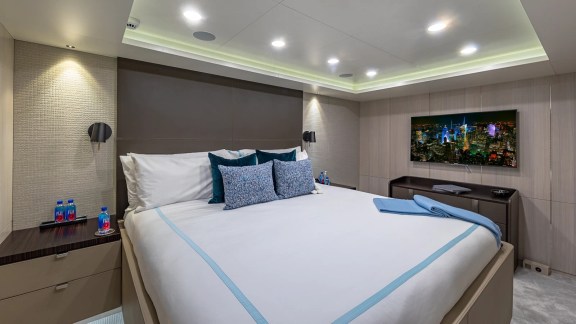 Image of REVERIE yacht #55