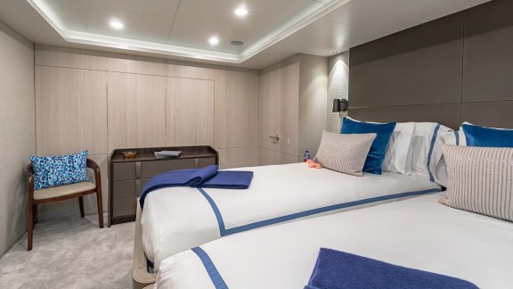 Image of REVERIE yacht #59