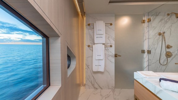 Image of REVERIE yacht #60