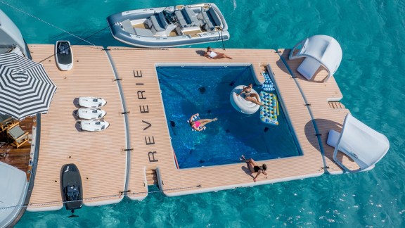 Image of REVERIE yacht #72