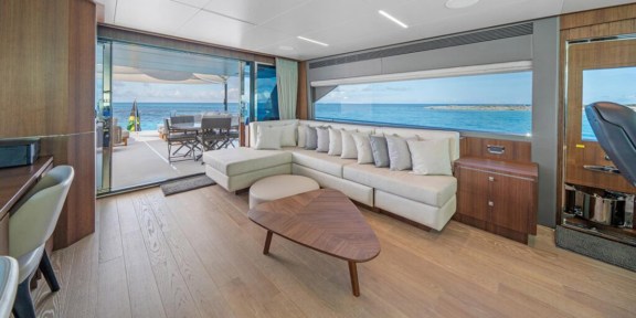 RIO Horizon FD90 For Charter (12)