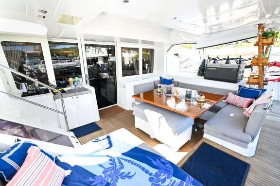 Image of SHANGRI LA yacht #8