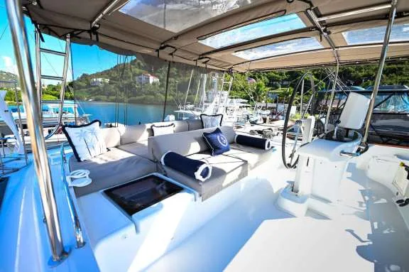 Image of SHANGRI LA yacht #6