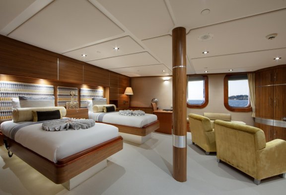 SHERAKHAN Guest Twin Cabin