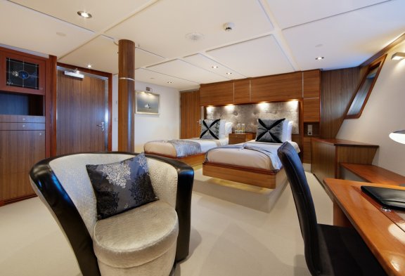 SHERAKHAN Guest Twin Cabin