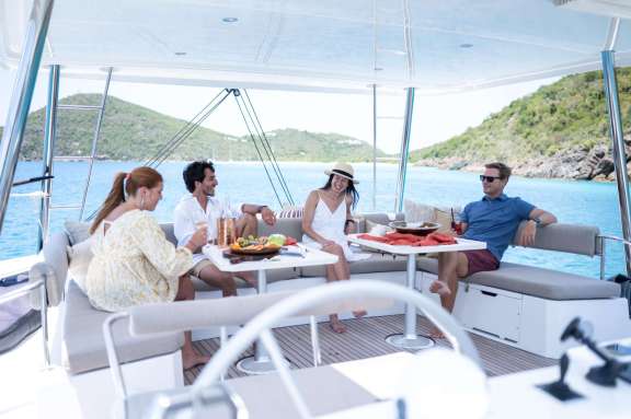 Image of SUN DAZE yacht #6