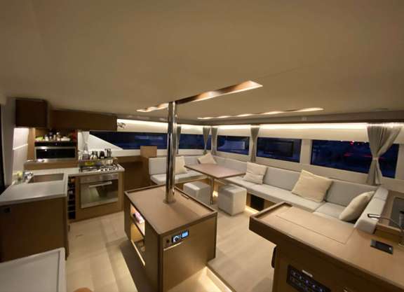 Aft starboard cabin