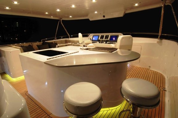 VIVIERAE yacht - exCaryAli - Flybridge
