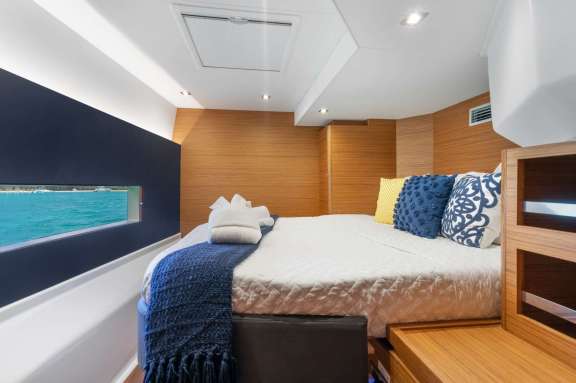 Image of WALK’N ON SUNSHINE yacht #13