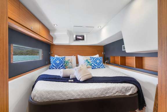 Image of WALK’N ON SUNSHINE yacht #14