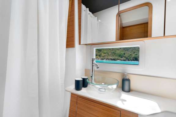 Image of WALK’N ON SUNSHINE yacht #17