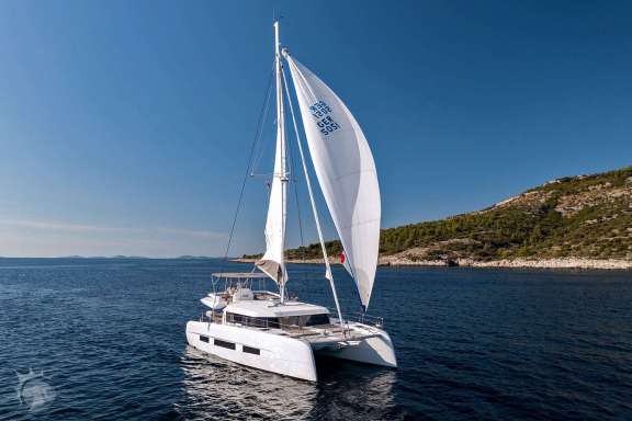 Image of WALK’N ON SUNSHINE yacht #2