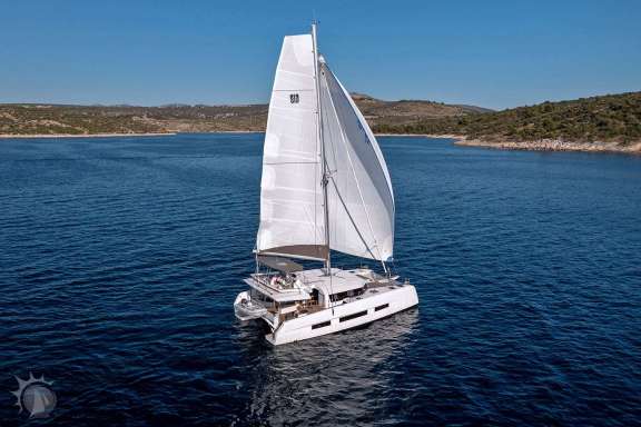 Image of WALK’N ON SUNSHINE yacht #3