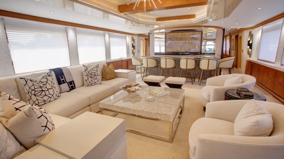 Image of XOXO yacht #3