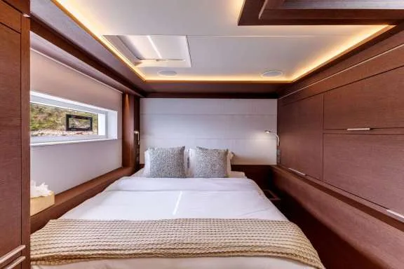 Image of JAN’S FELINE yacht #9