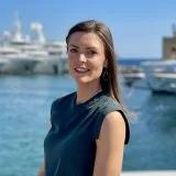 Jessica, charter broker