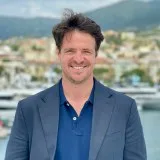 Louis, charter broker