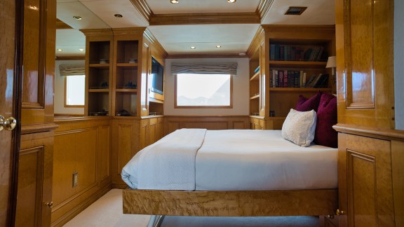 Image of BLU yacht #17