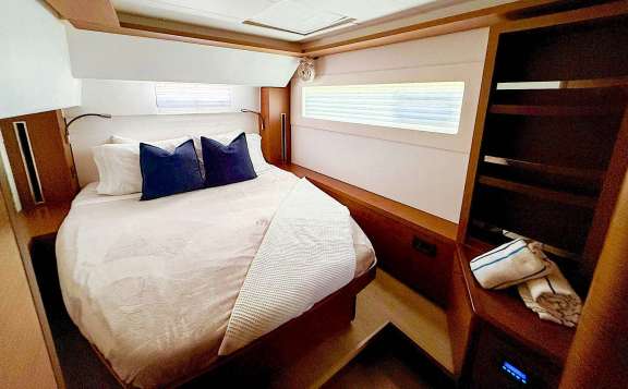 Starboard aft guest queen