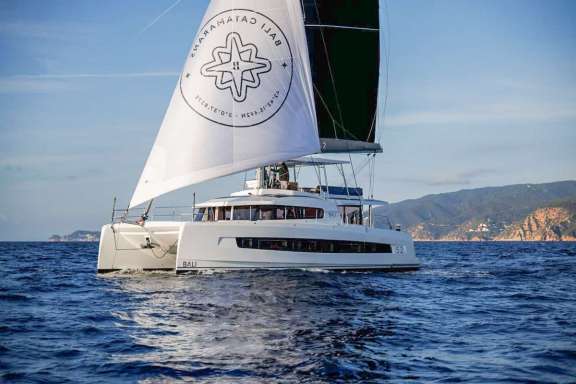 Image of NO RUSH yacht #2