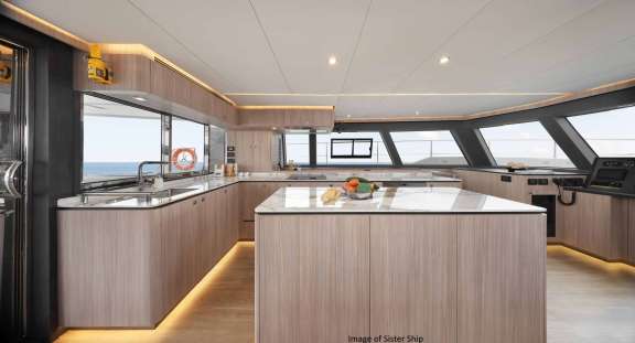 Image of Viridian yacht #5
