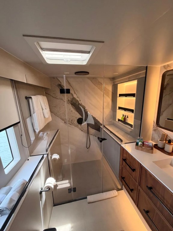 Image of ENCORE yacht #14