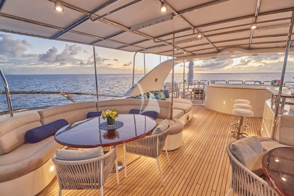 Sundeck seating