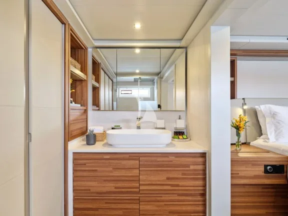 Sistership (master vanity area)
