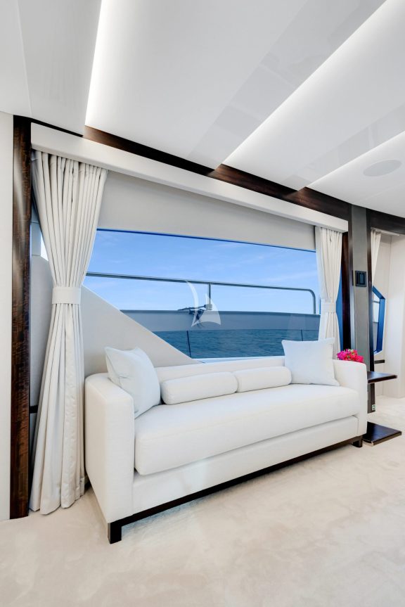 MAIN DECK MASTER STATEROOM LOUNGE