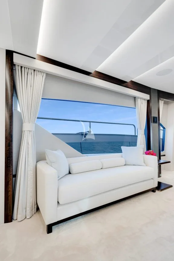 MAIN DECK MASTER STATEROOM LOUNGE