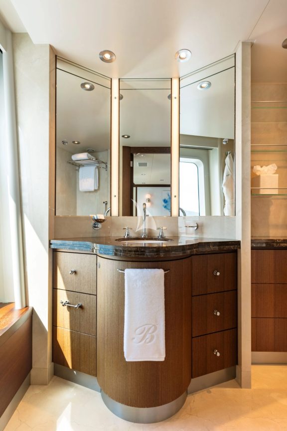 Image of BELLA yacht #18