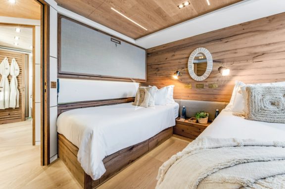 Image of SABAI yacht #31