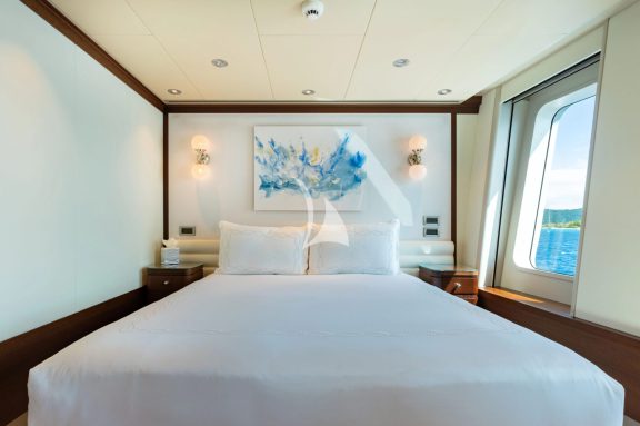 Image of BELLA yacht #16