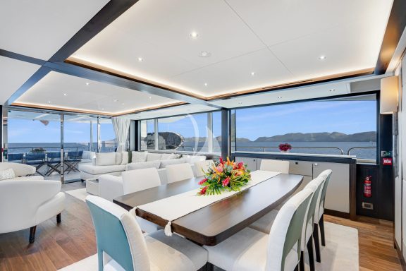 MAIN DINING