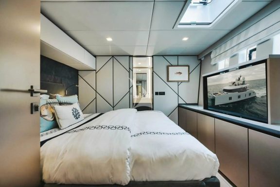 Double Cabin