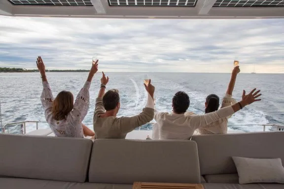 Sistership (Seaview seating area)