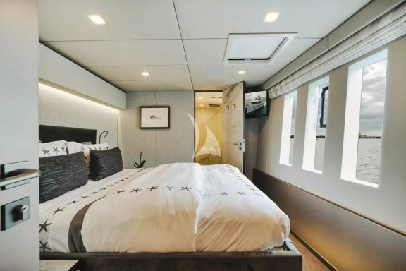 Double Cabin