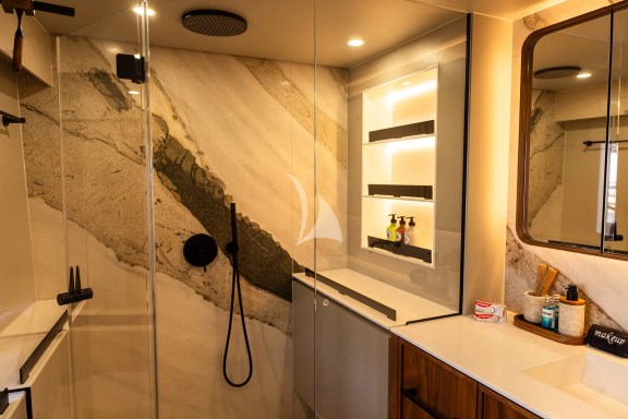 Image of ENCORE yacht #22