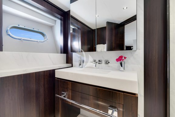 VIP 2 ENSUITE
