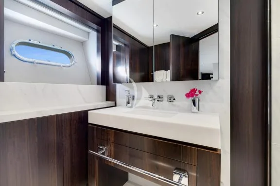 VIP 2 ENSUITE