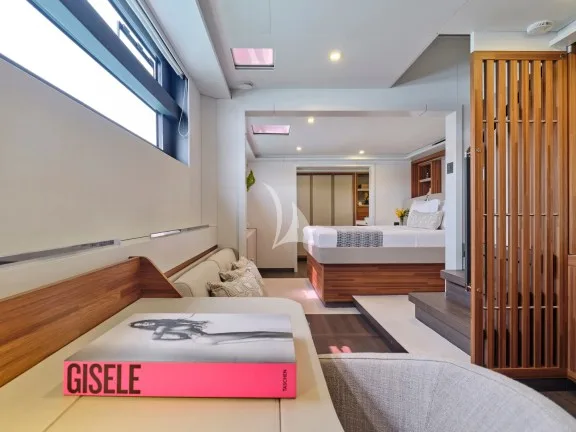 Sistership (master cabin desk area)
