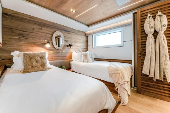 Image of SABAI yacht #30