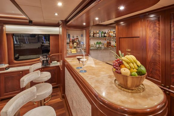 Bridge deck salon bar
