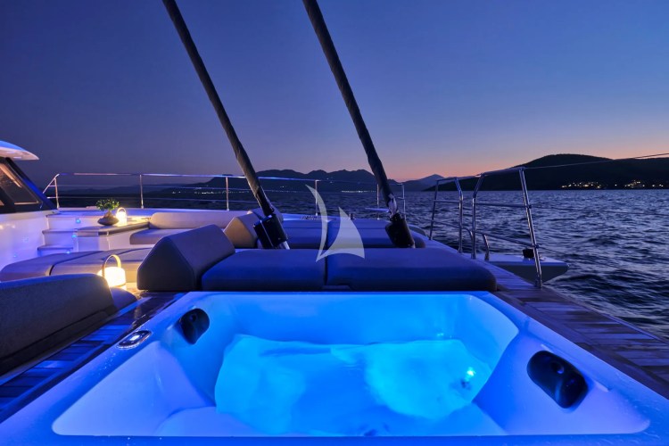 Sistership (Jacuzzi by Night)