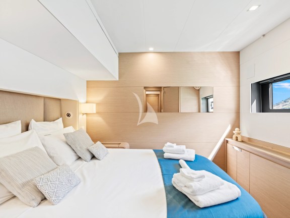 Guest cabin