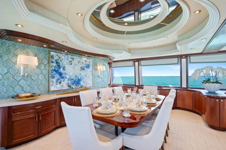 DINING STARBOARD